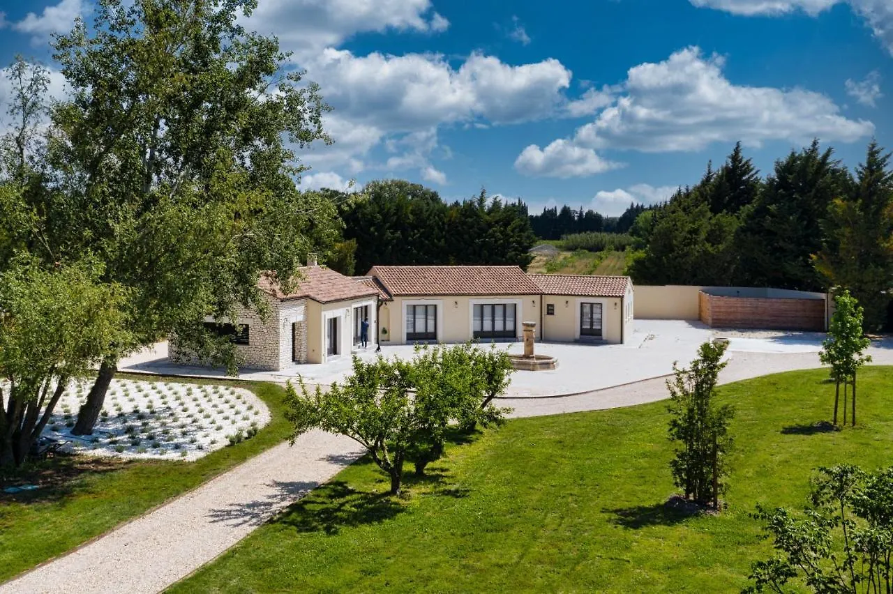 Hotel L'Insoupçonnée Saint Rémy de Provence à Noves Maison d'hôtes